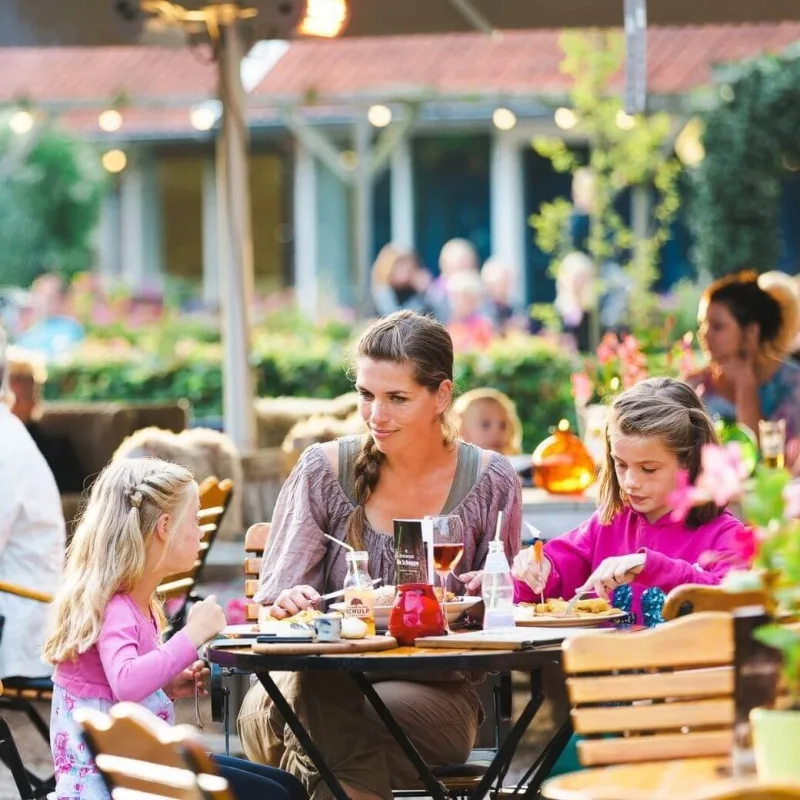 Terras camping vakantiepark horeca