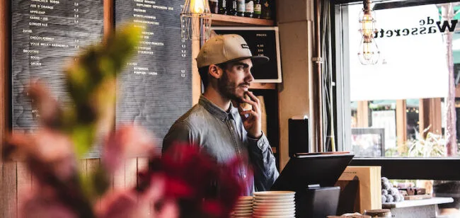 Header article2 unsatzbeschleunigerlouis hansel shotsoflouis qbc9hh0ariy unsplash e1682591807174